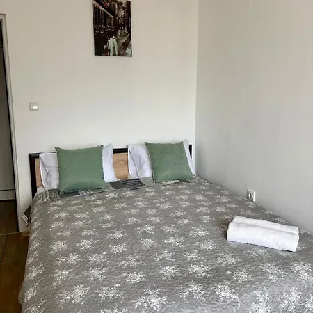 Cityair Apartment-airport&center Easy Access Apartament