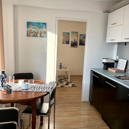 Cityair Apartment-airport&center Easy Access