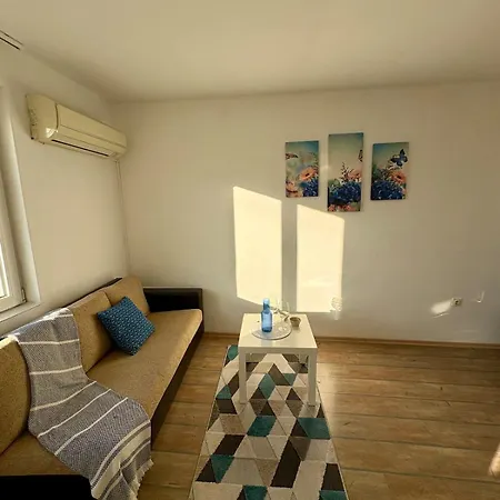Cityair Apartment-airport&center Easy Access Apartamento *