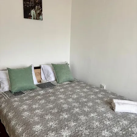 Cityair Apartment-airport&center Easy Access Apartamento *
